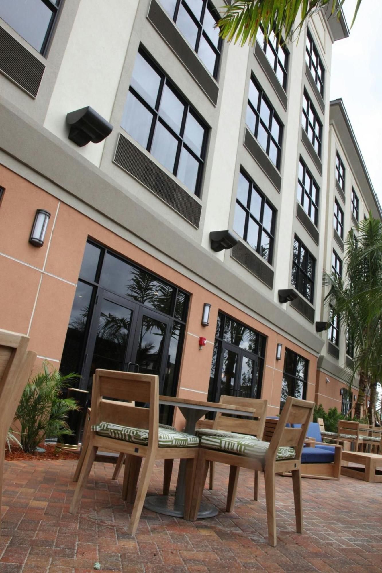 Four Points By Sheraton Punta Gorda Harborside Esterno foto